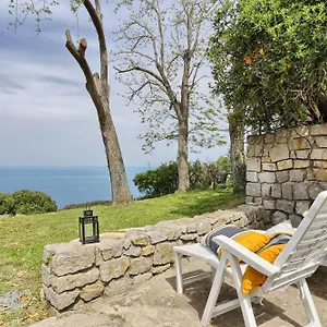 https://studio-la-gorgona.it-tuscanyhotel.com