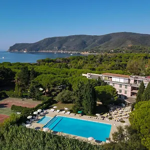 https://lacona-hotel-isola-delba.it-tuscanyhotel.com