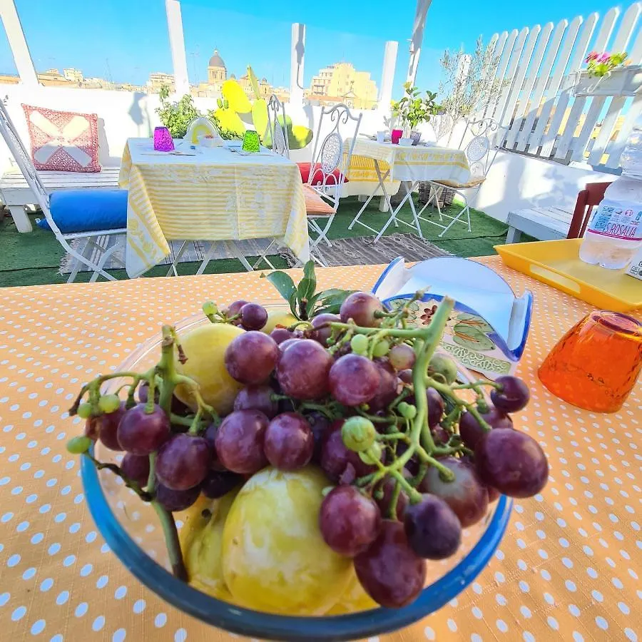Due Passi Dal Centro Bed & Breakfast Marsala 2*,  Italy