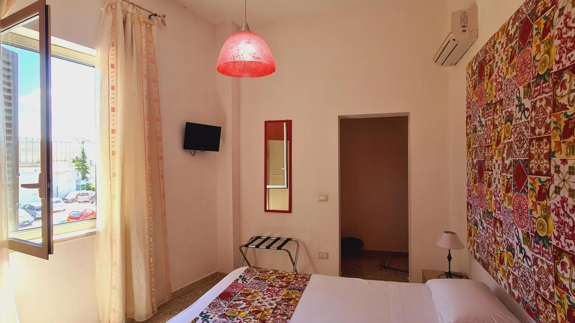 Bed & Breakfast Due Passi Dal Centro Bed and Breakfast Marsala